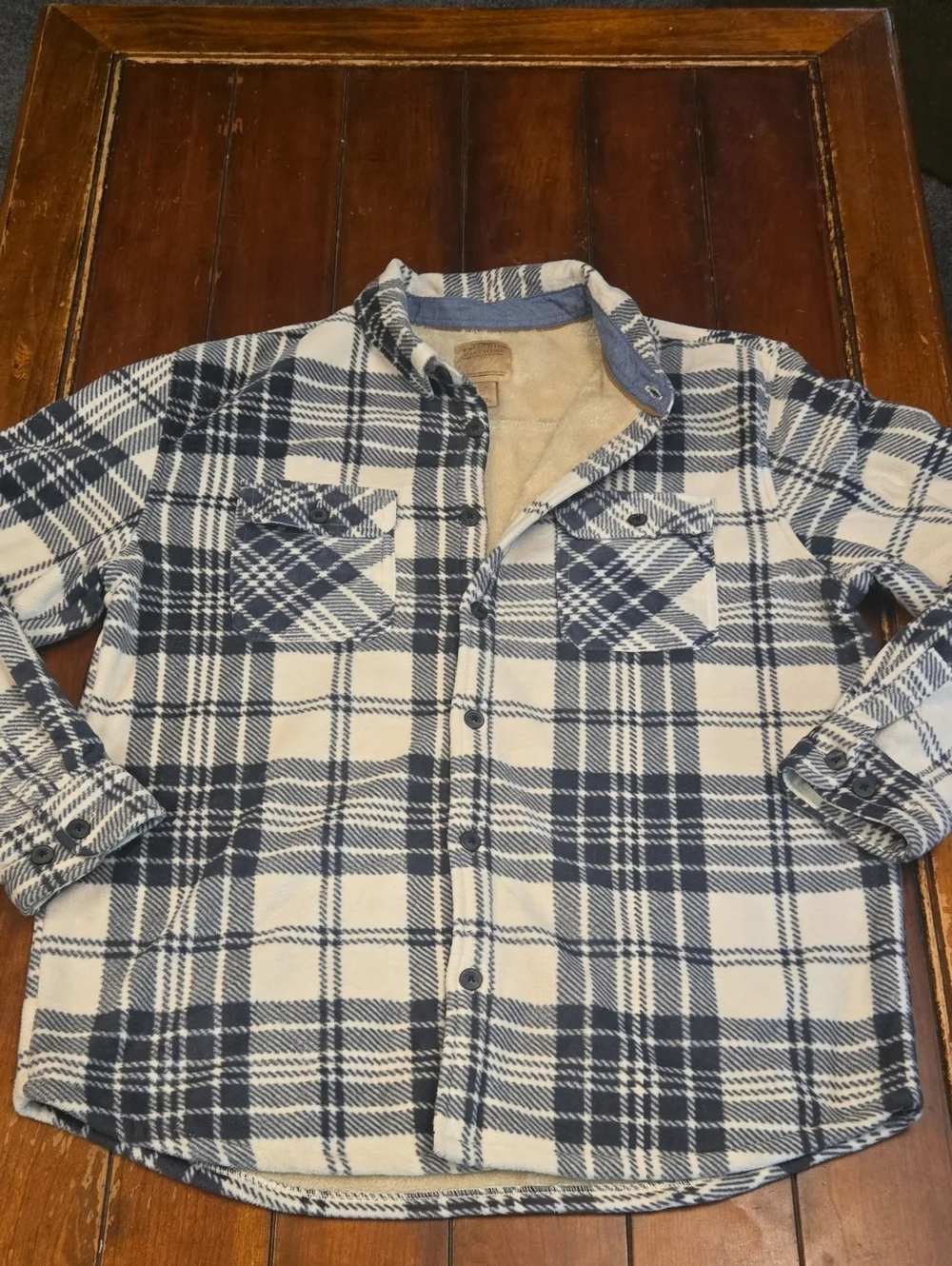 Telluride Clothing Co Men's Plaid Sherpa-Lined Shirt Jacket in Navy and White
